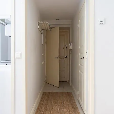 Huoneisto 2ndhomes Stylish Studio In The Middle Of The City Center Helsinki