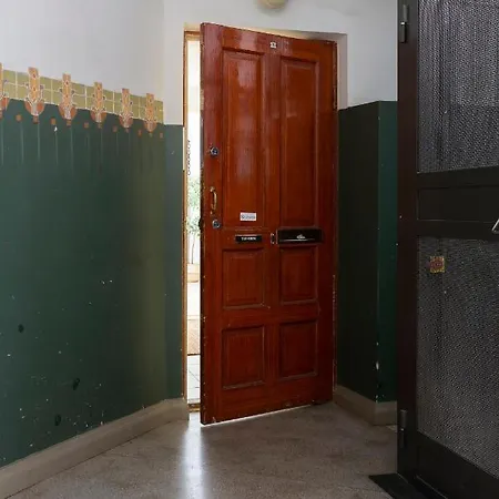 2ndhomes Stylish Studio In The Middle Of The City Center *
