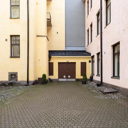 2ndhomes Stylish Studio In The Middle Of The City Center